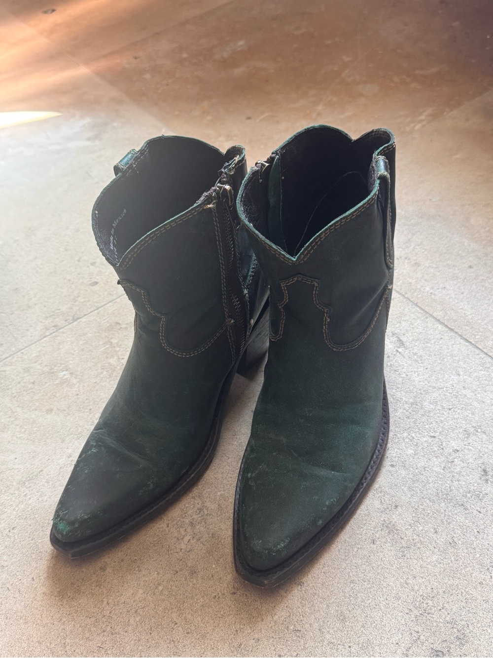 LIBERTY Black Dark Green Leather Western Ankle Boots